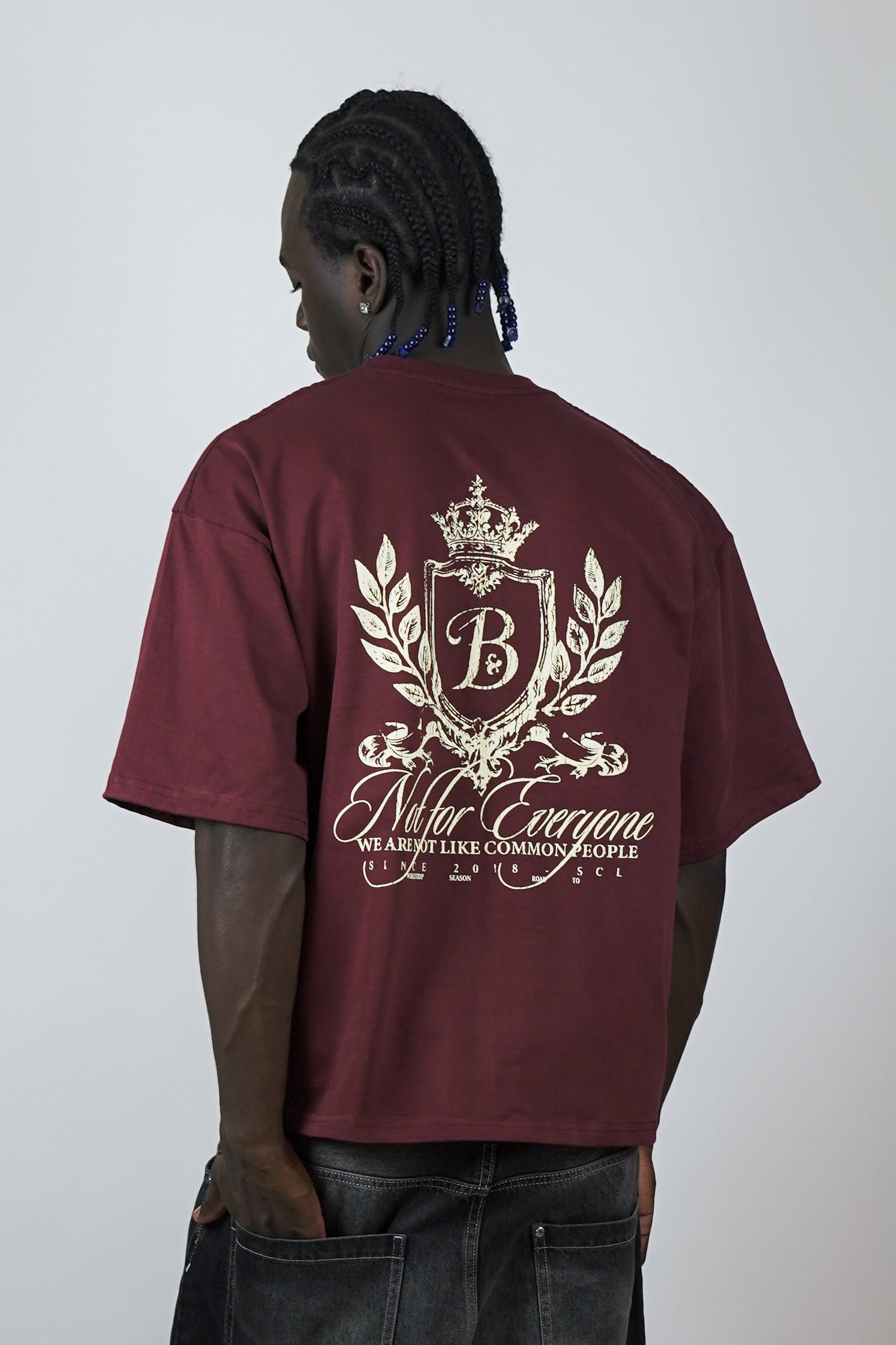 Polera burdeo escudo Bo worldtrip algodón grueso