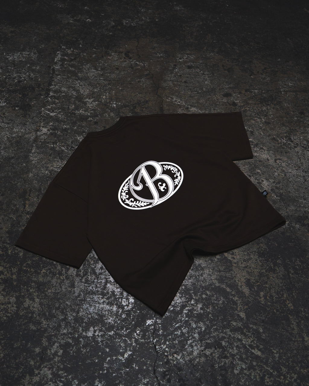 Polera heavycotton brown big logo 3D