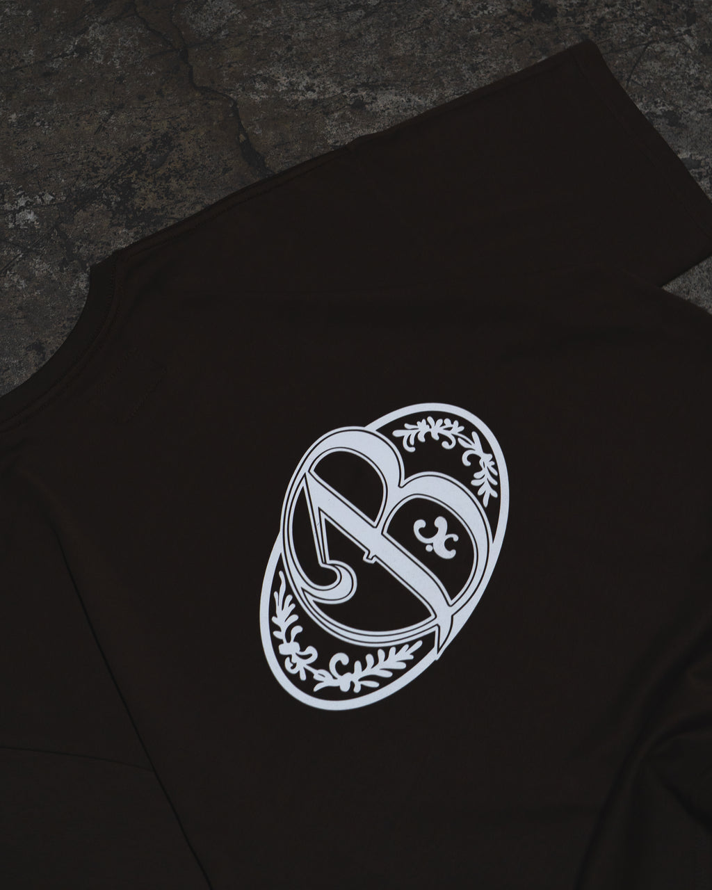 Polera heavycotton brown big logo 3D