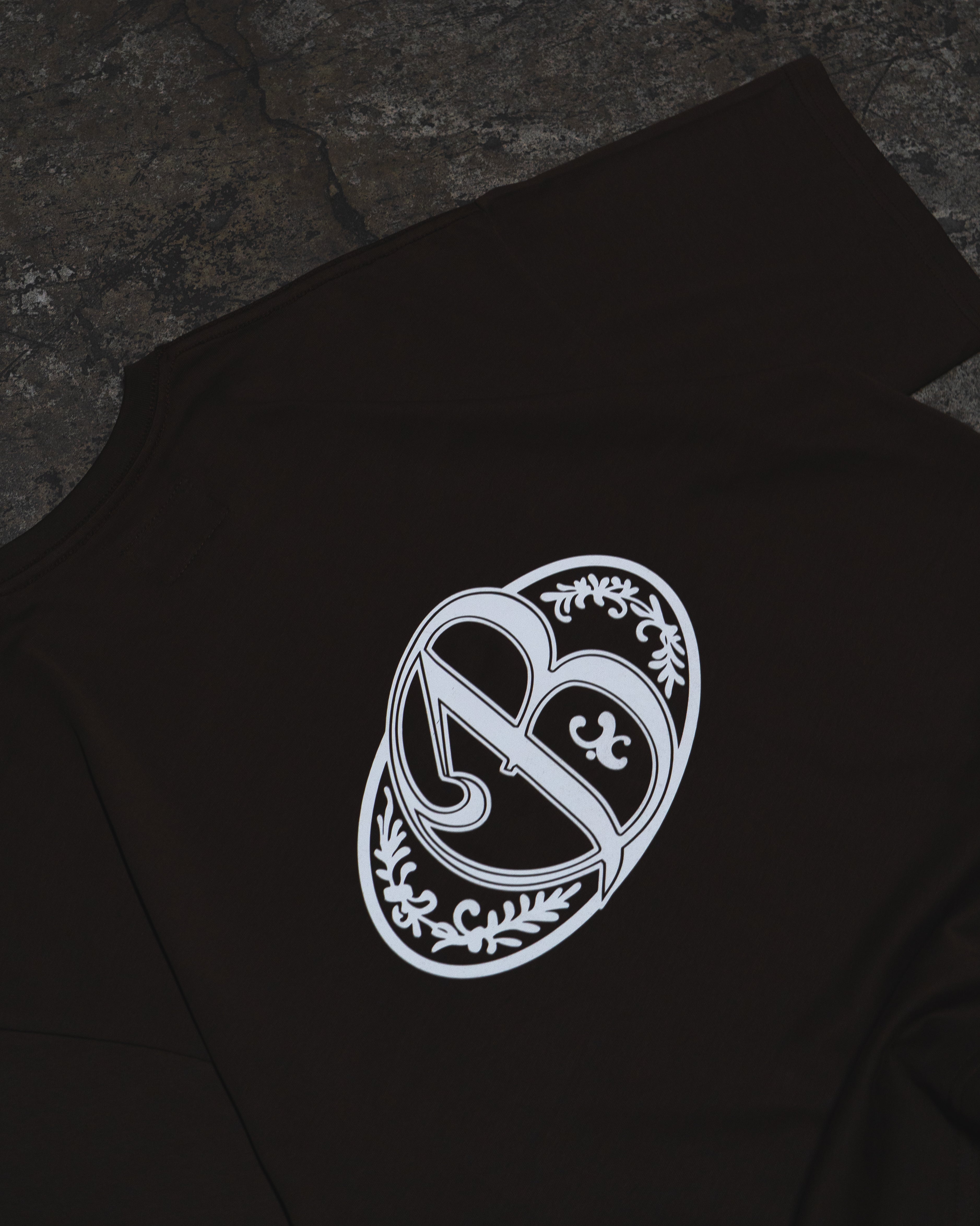 Polera heavycotton brown big logo 3D