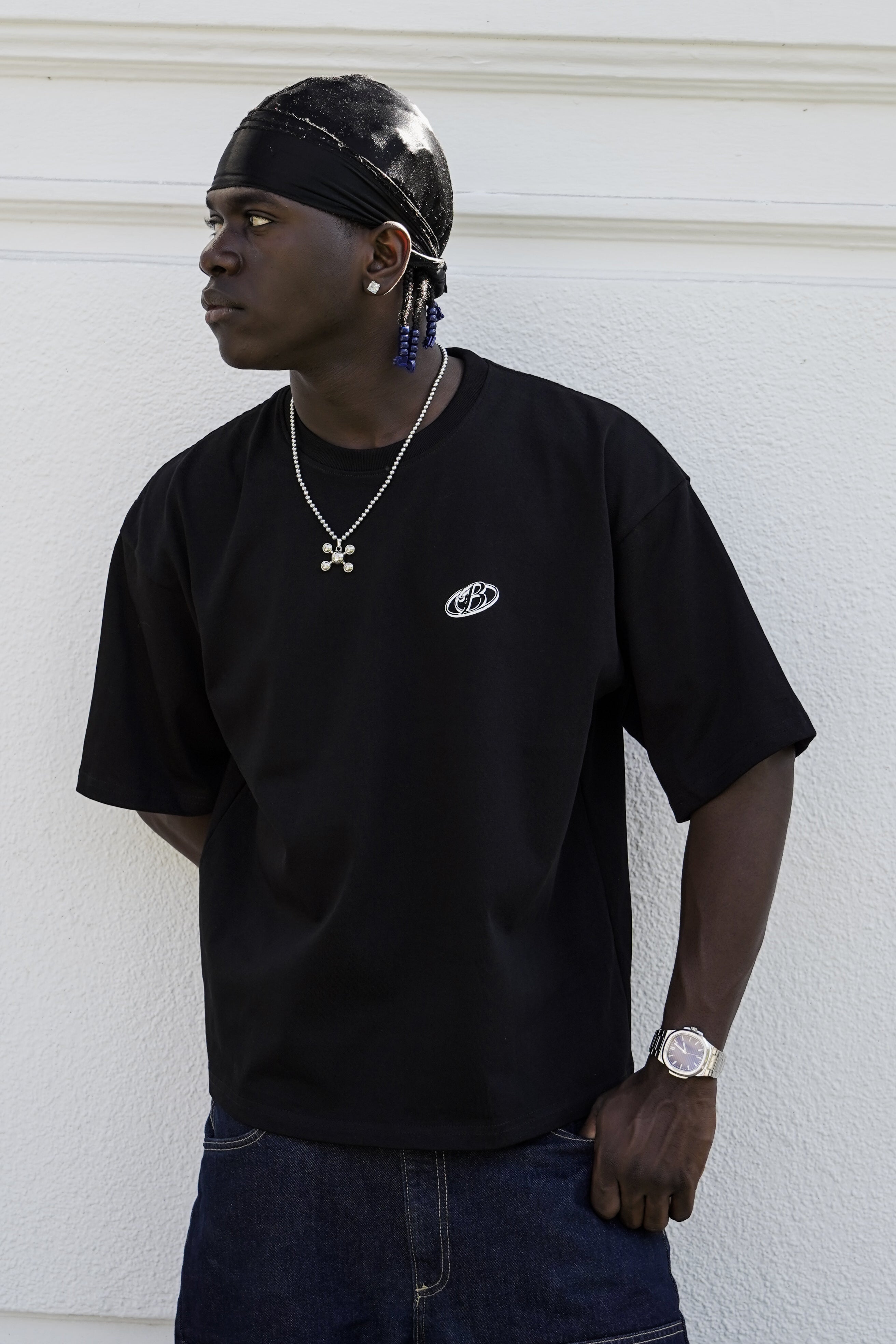 Polera negra rebels club algodón grueso