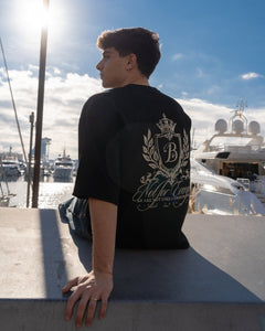 Polera negra escudo Bo worldtrip algodón grueso - BO COLLECTION ®