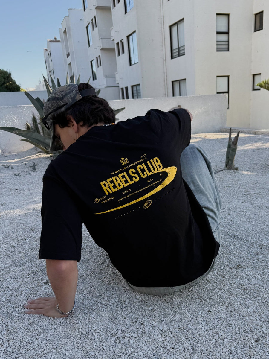 Polera negra Rebels club - BO COLLECTION ®
