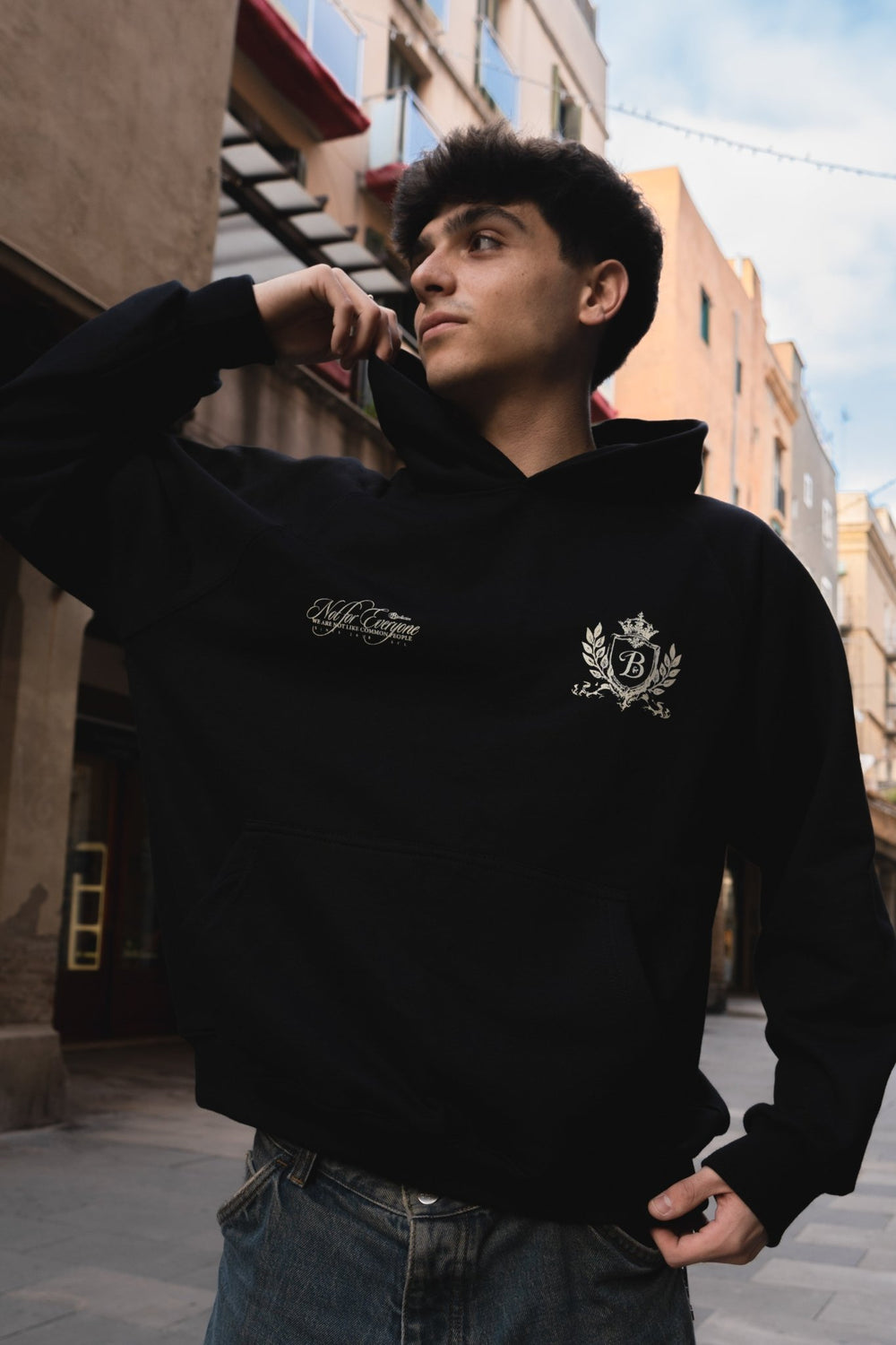PREVENTA - Hoodie escudo Bo worldtrip black - BO COLLECTION ®