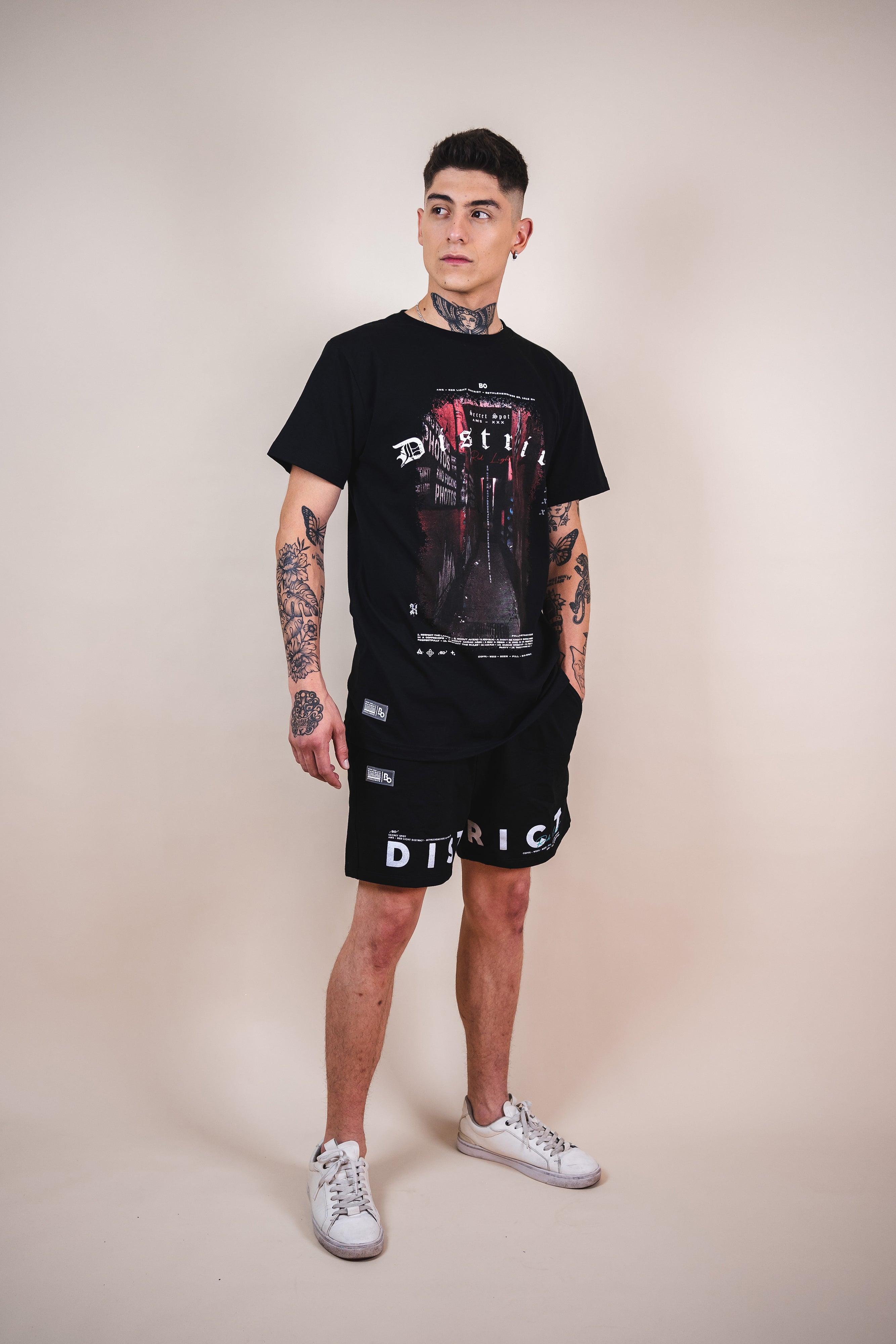 T-shirt - Red light district secret spot black - AMS DISTRICT SEASON